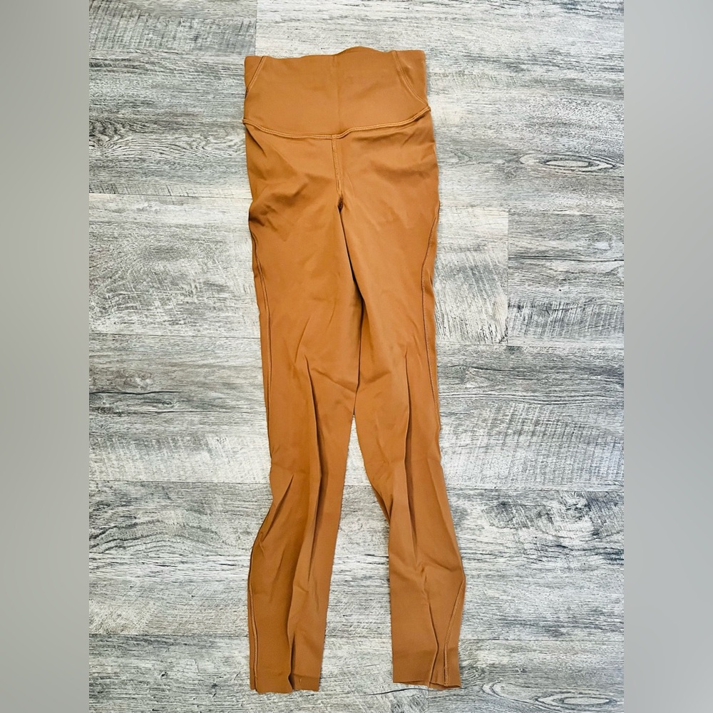 Lululemon Base Pace High Rise 25” in Copper Brown